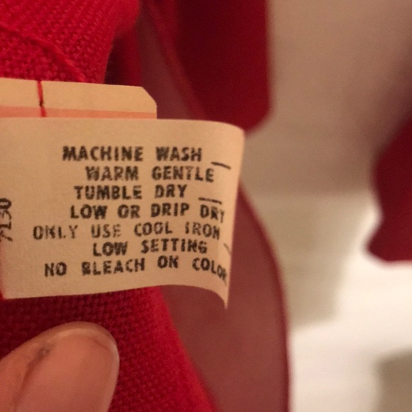 Red Blazer and Skirt Set - Picture 6 of 6